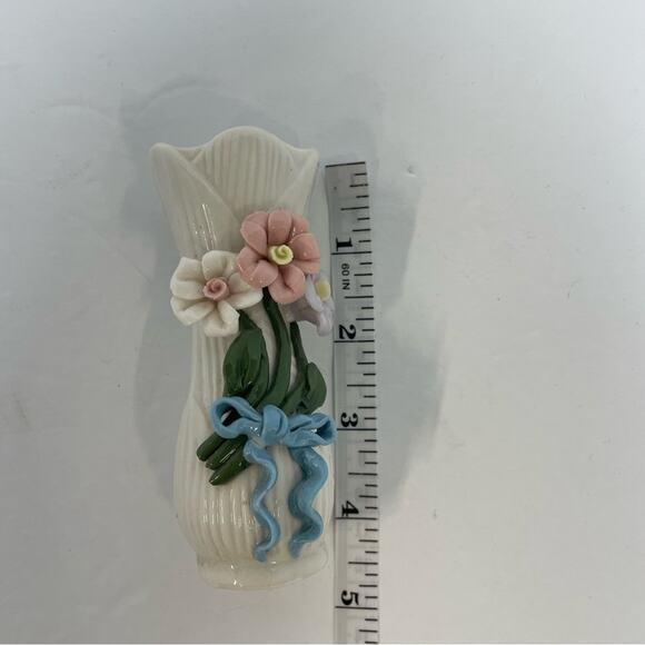 Ceramic Floral Vase miniature decor accent piece - Picture 6 of 10